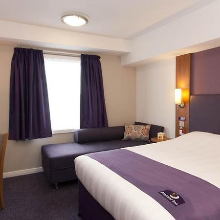 Premier Inn Derry / Londonderry Bagian luar foto