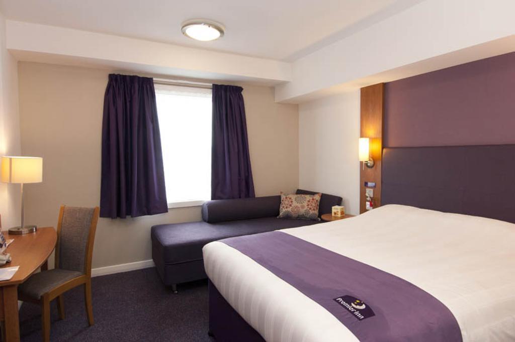 Premier Inn Derry / Londonderry Bagian luar foto