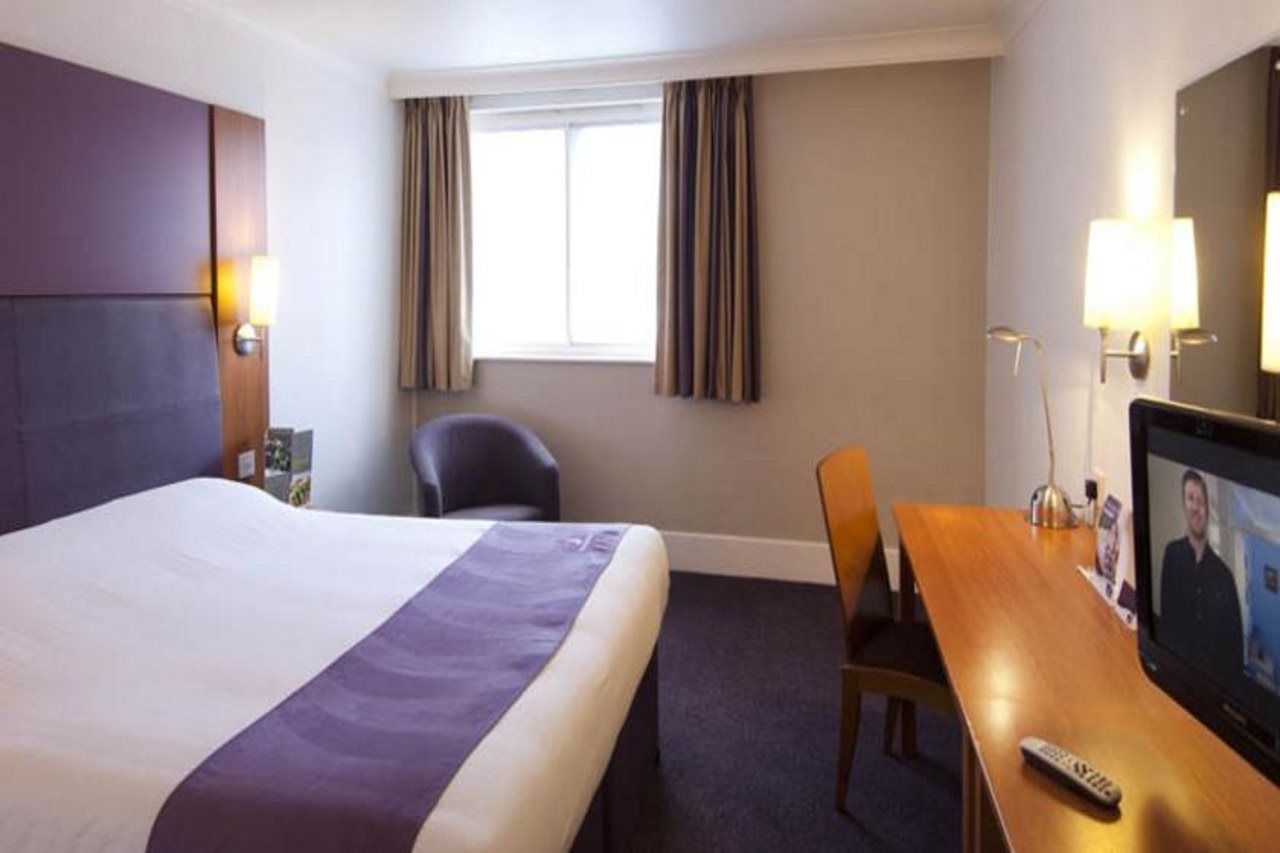 Premier Inn Derry / Londonderry Bagian luar foto