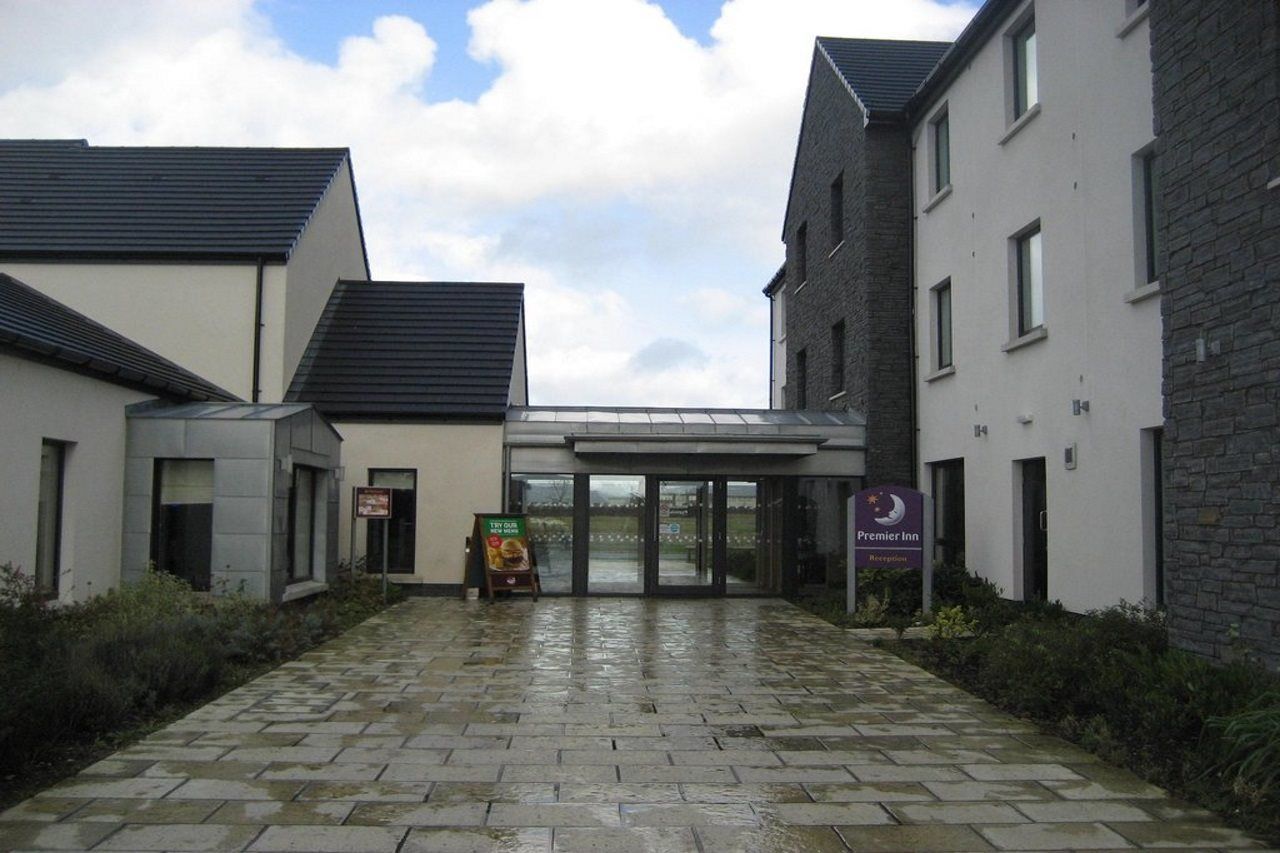 Premier Inn Derry / Londonderry Bagian luar foto